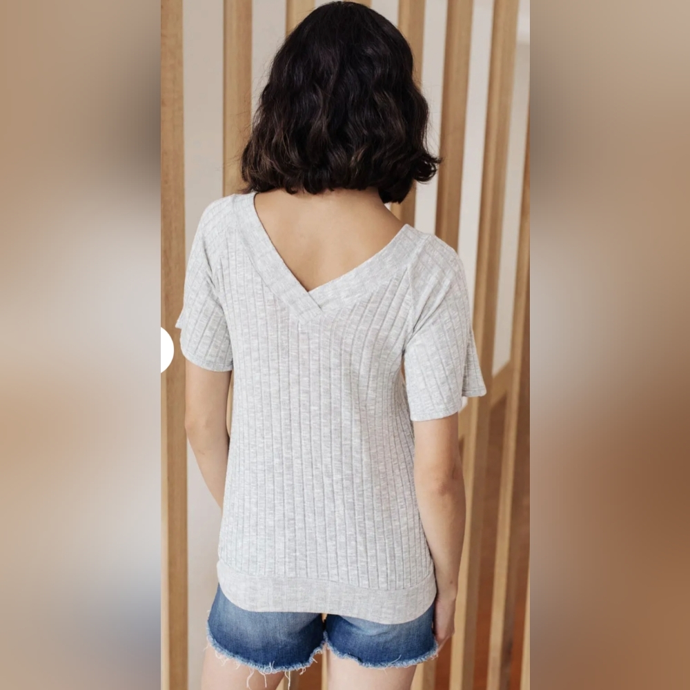 Soft & Subtle Top L